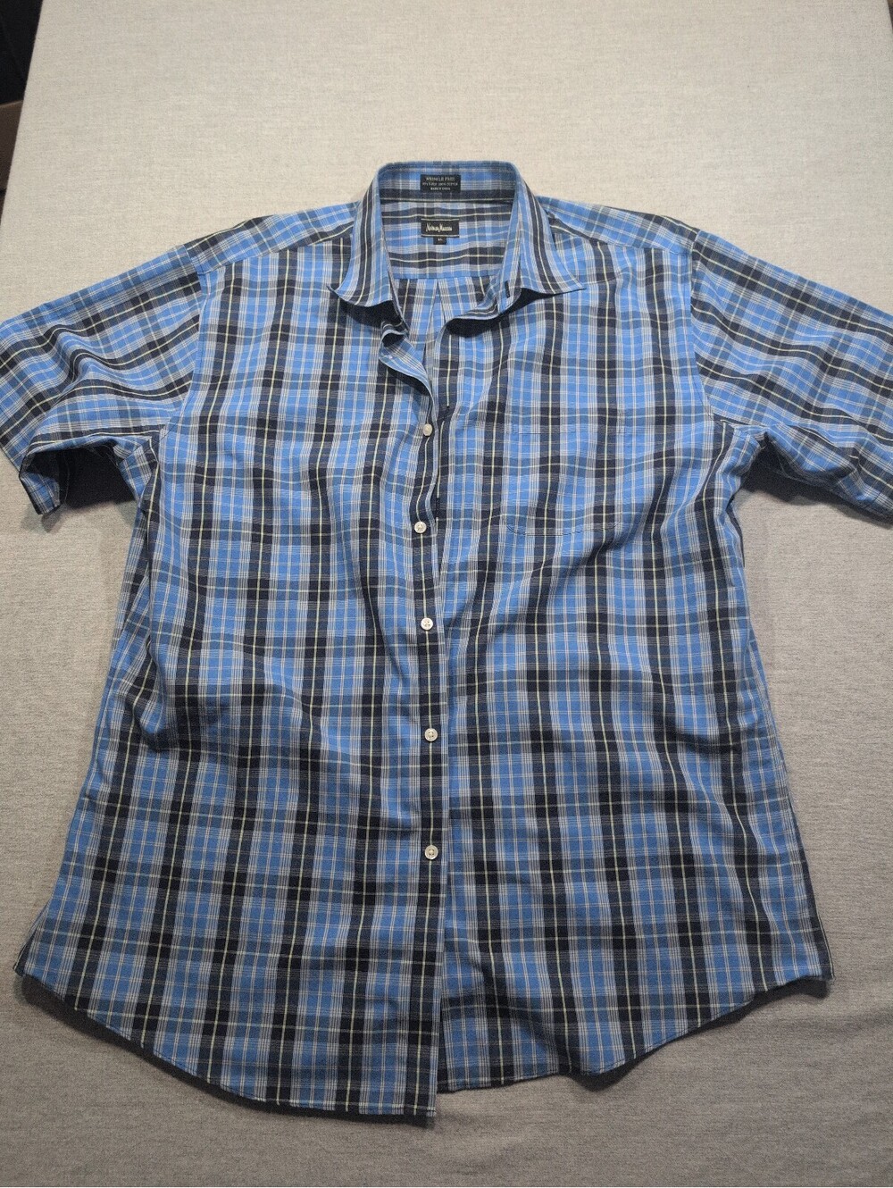 Neiman Marcus XL short sleeve blue plaid shirt